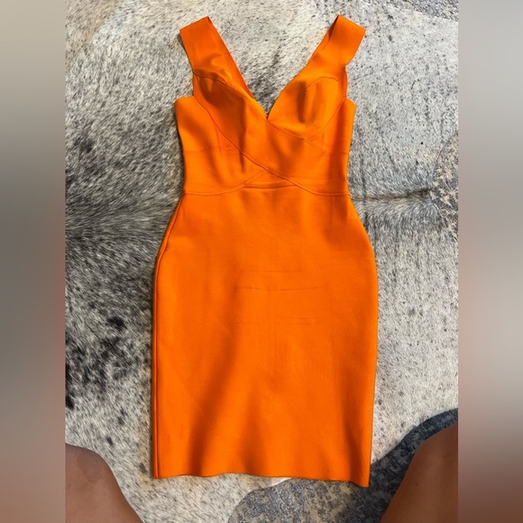 Orange house of CB bandage dress - Picture 4 of 4